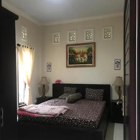 Homestay Made Bidel House